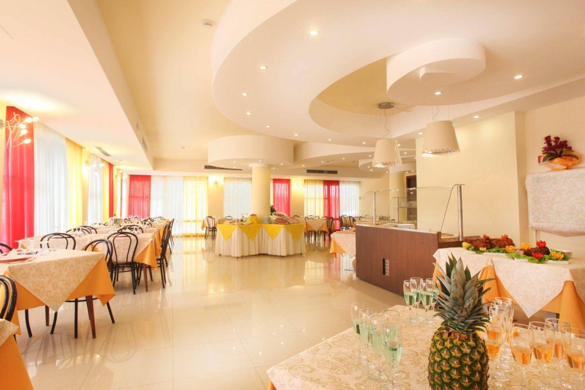 Hotel Mimosa Bellaria-Igea Marina Buitenkant foto
